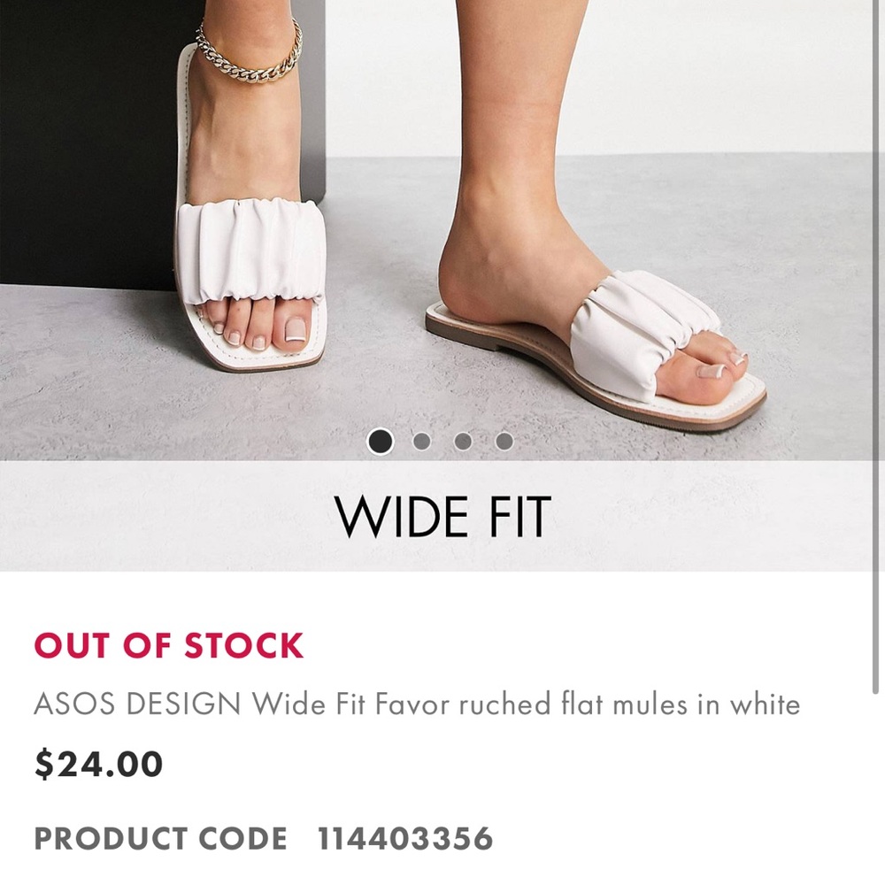 NWT ASOS DESIGN Wide Fit Favor ruched flat mules in white